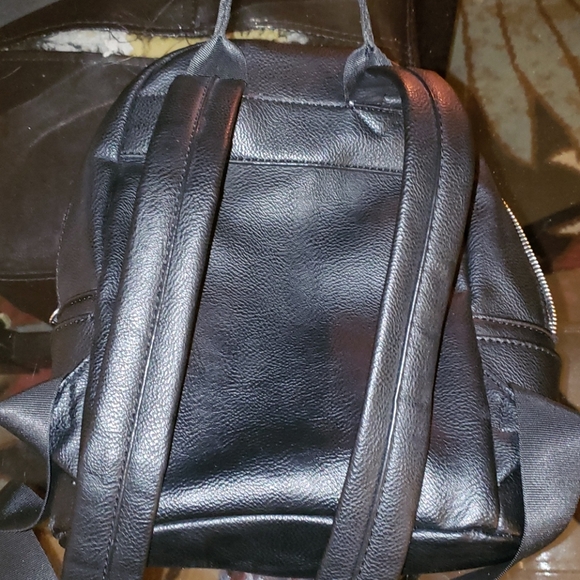 Small backpack - Picture 4 of 4